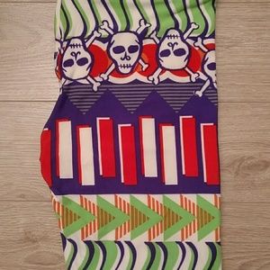 ⚡Last Chance ⚡ Lularoe Leggings OS